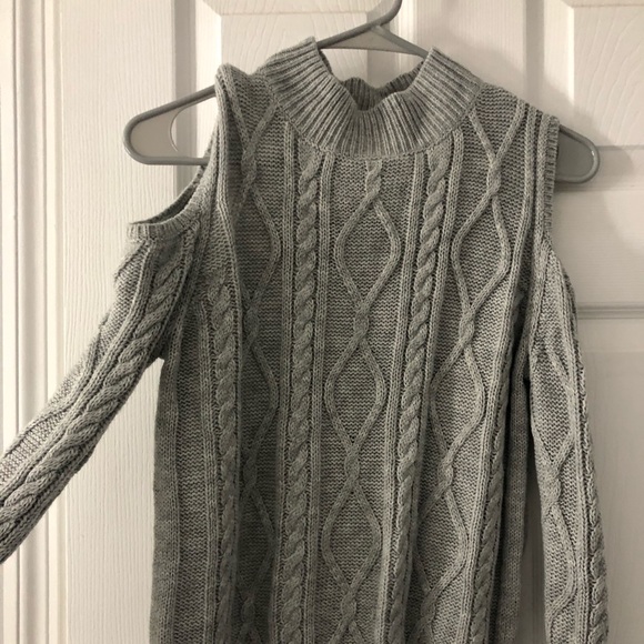 Cold Shoulder Sweater - Picture 2 of 4